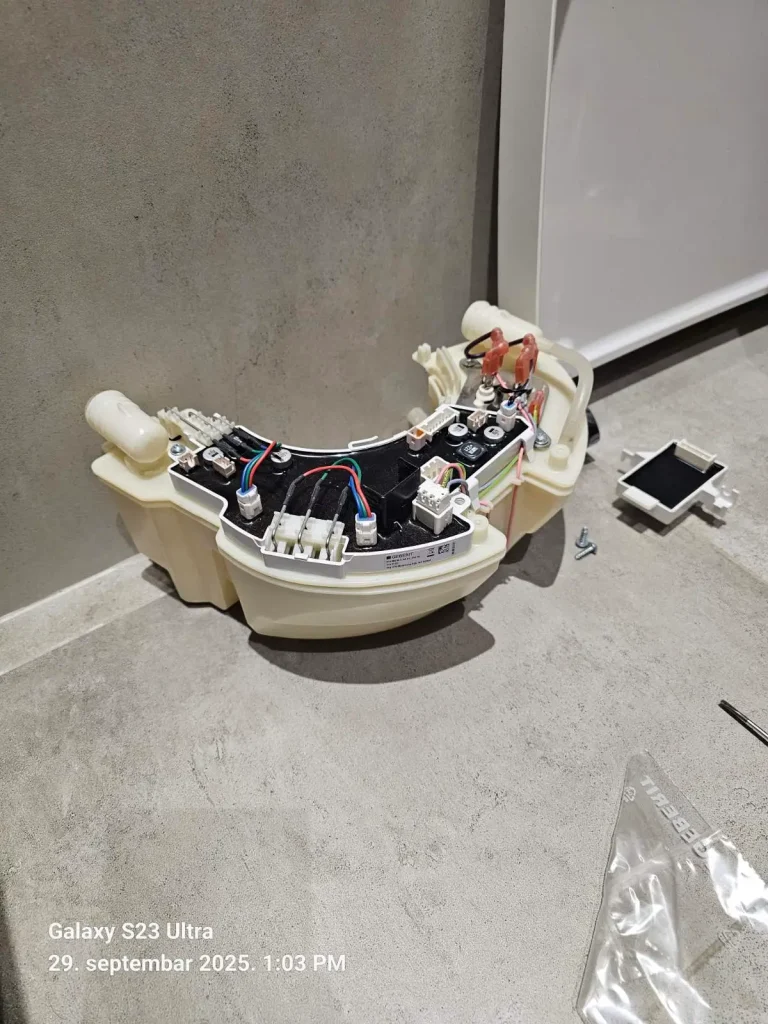 Servisiranje Geberit AquaClean Mera