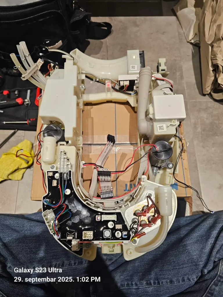 Servisiranje Geberit AquaClean Mera