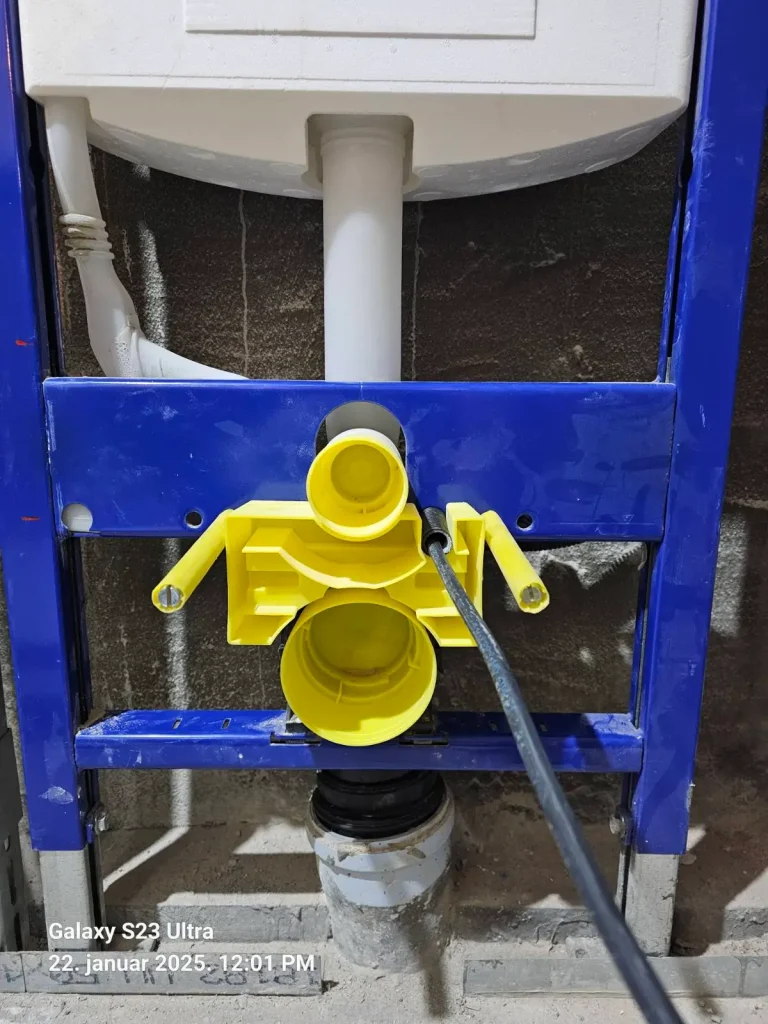 Priprema za ugradnju Geberit AquaClean tuš wc šolje